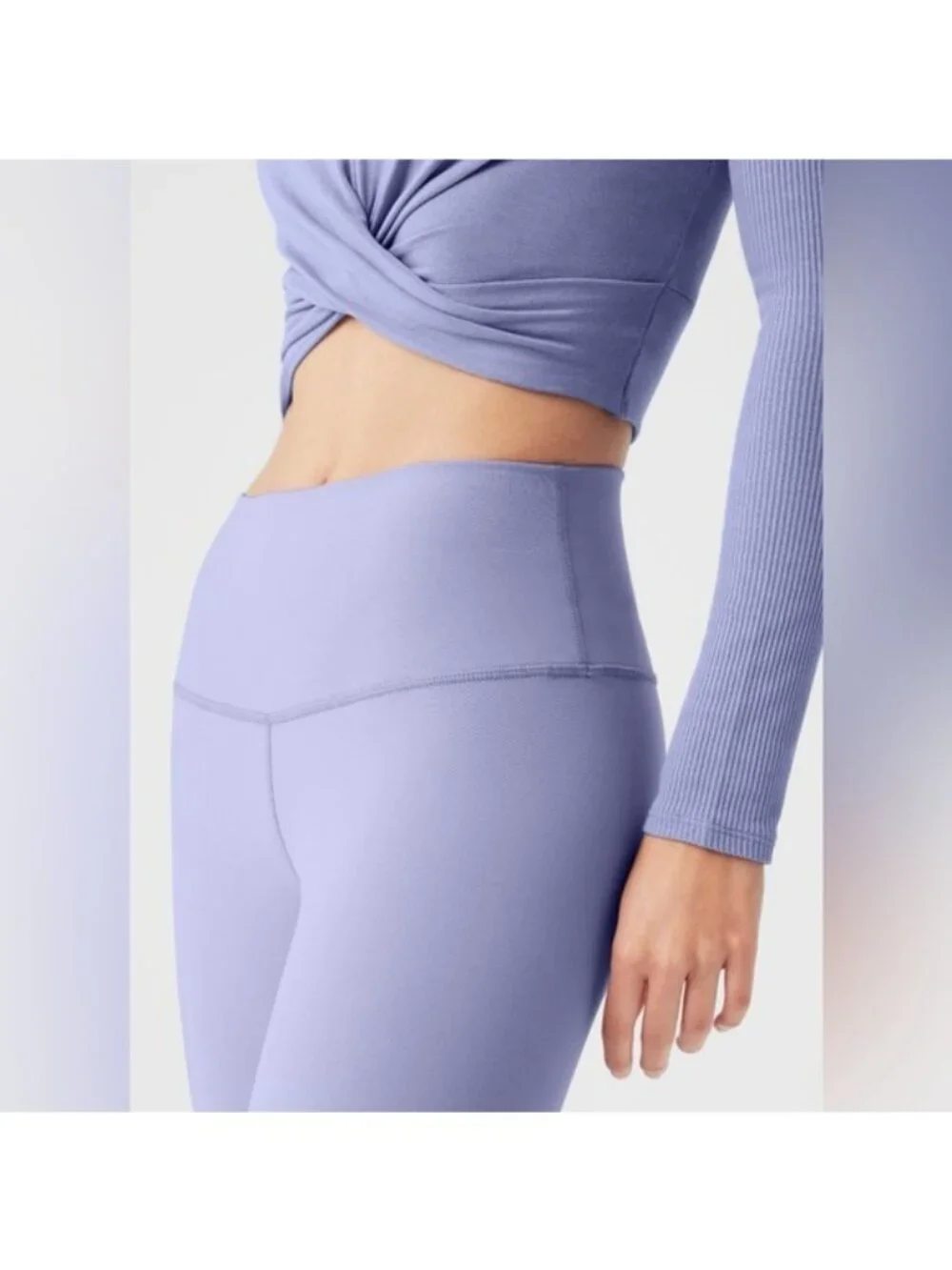 Alo Yoga 7/8 High-Waist Airbrush Leggings in Lilac Blue